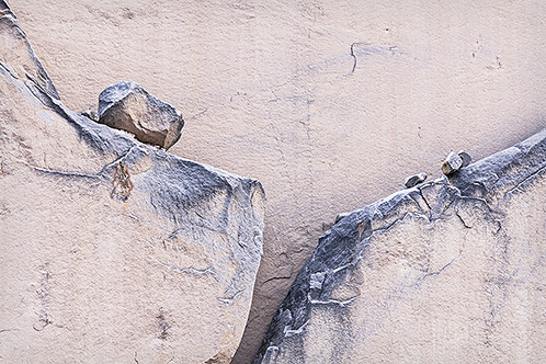 Precarious, Rocks on Ledge, Utah